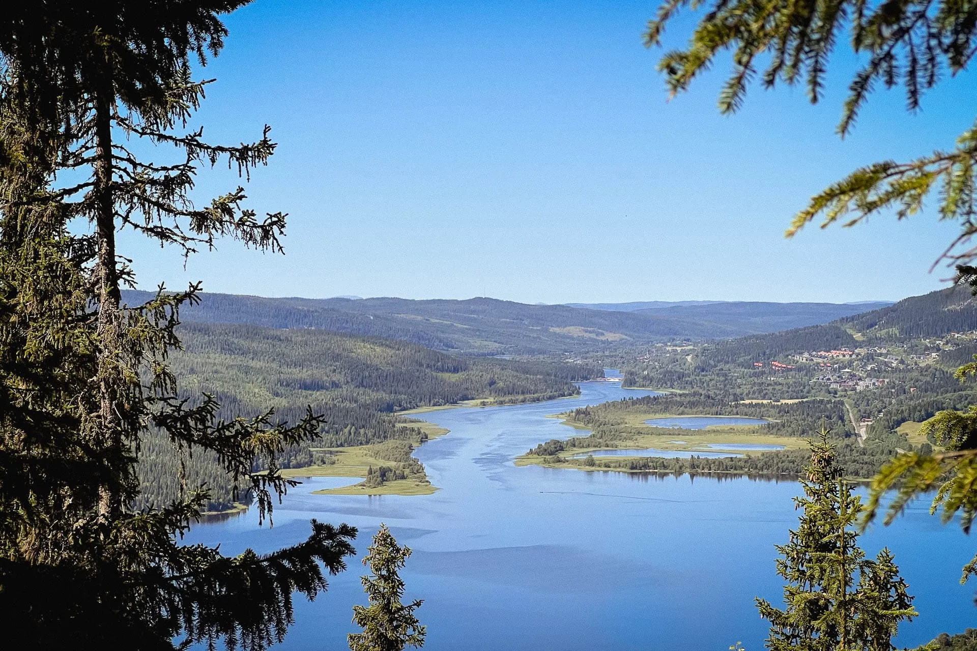 Utsikten från Nalleklippan.